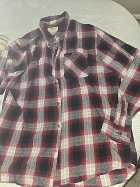 Men's Sz L Red and Black Plaid Button-Up Shirt Flannel Boston Traders Cotton